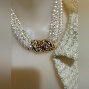 Vintage Marvella Pearl And Crystal Necklace